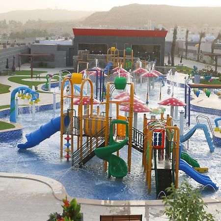Amaaria Aquapark Resort Villas & Chalet Riad Exterior foto